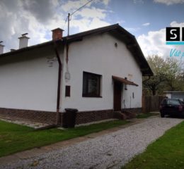 Pripravujeme znova do ponuky jednopodlažný rodinný dom v Krompachoch o celkovej rozlohe 788 m2.