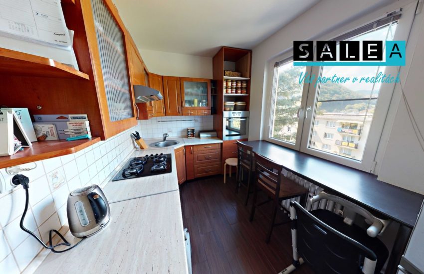 3 izbový kompletne zrekonštruovaný byt s balkónom vo Zvolene v časti Balkán