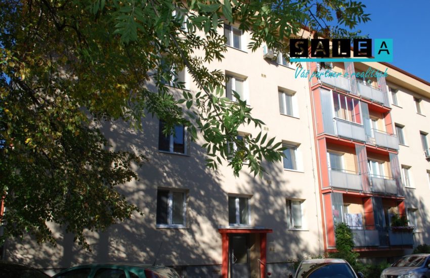 Nitra slnečný 2 izbový byt v centre mesta ul. Stavbárska