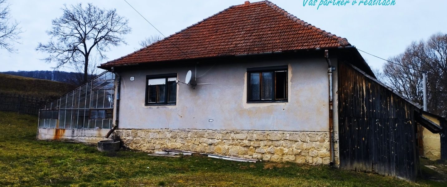 3 izbový rodinný dom so záhradou v okrajovej časti obce Krajné o výmere 953 m2