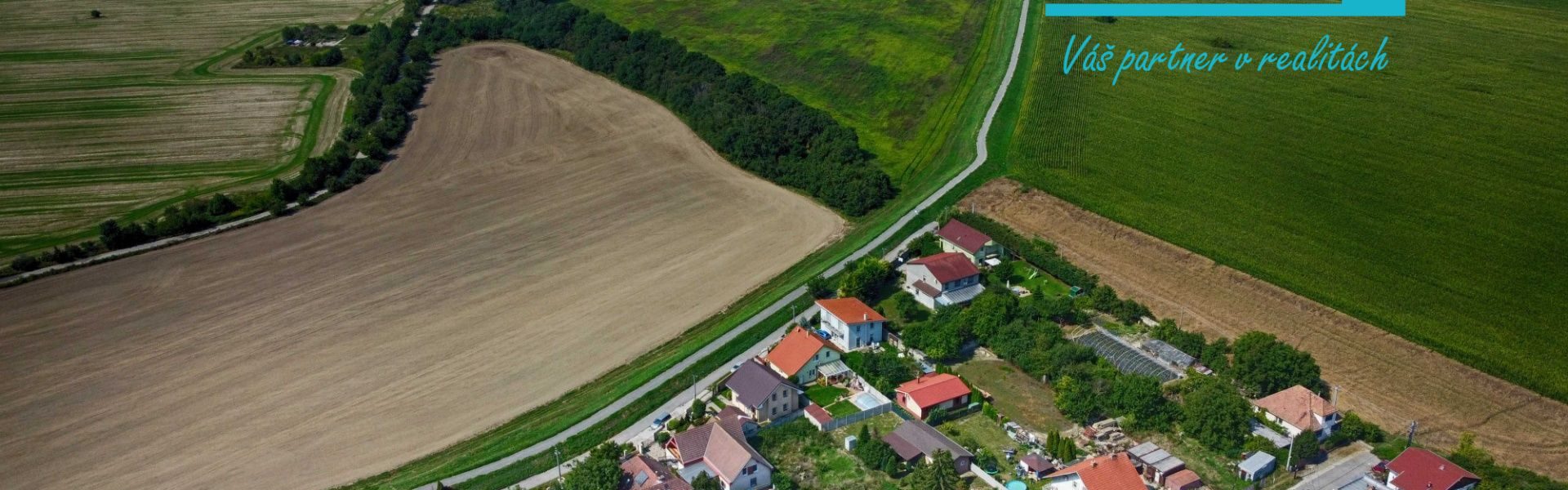 Rovinatý pozemok v Dunajskej Lužnej s možnosťou výstavby rodinného domu