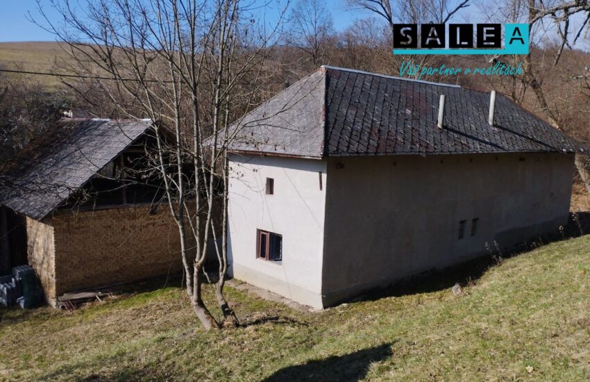 Chalupa s veľkým pozemkom v obci Podkylava o výmere 8.852 m2