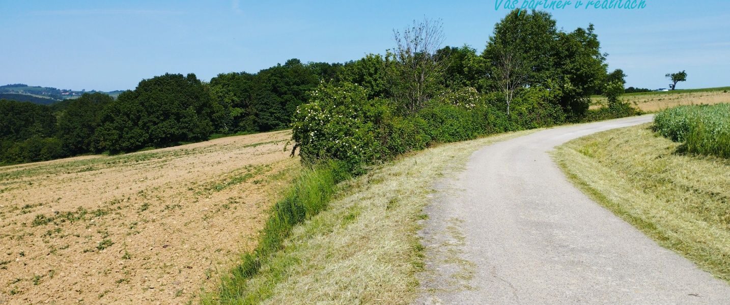 Šikovný pozemok v obci Jablonka o výmere 773 m2