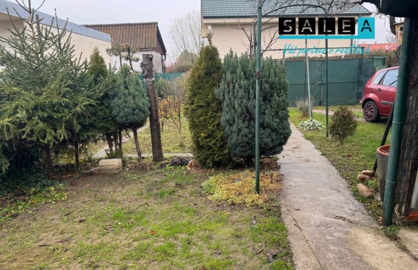 Výrazne znížená cena ...Krásna chalúpka v tesnej blízkosti rieky Váh v osobnom vlastníctve- Exkluzivne iba u nás