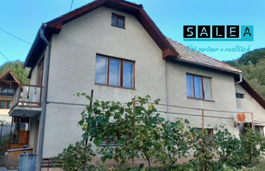 Rodinný dom v hornej časti Pitelovej s garažou na pozemku o výmere 872m2.