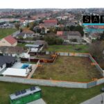 Exkluzívny stavebný pozemok pri železničnej stanici v Sládkovičove – ideálny na podnikanie!