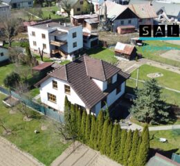 ŽILINA ČASŤ BÁNOVÁ - 6 IZBOVÝ RODINNÝ DOM ROZDELENÝ NA 2 BYTOVÉ JEDNOTKY