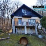 Na predaj veľmi pekná chata v obci Drietoma časť Branné o výmere aj s pozemkom 250m2.